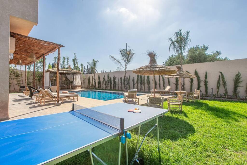 Villa Leila,Piscine , Grand Jardin, Jeux , Cuisiniere Μαρακές Εξωτερικό φωτογραφία