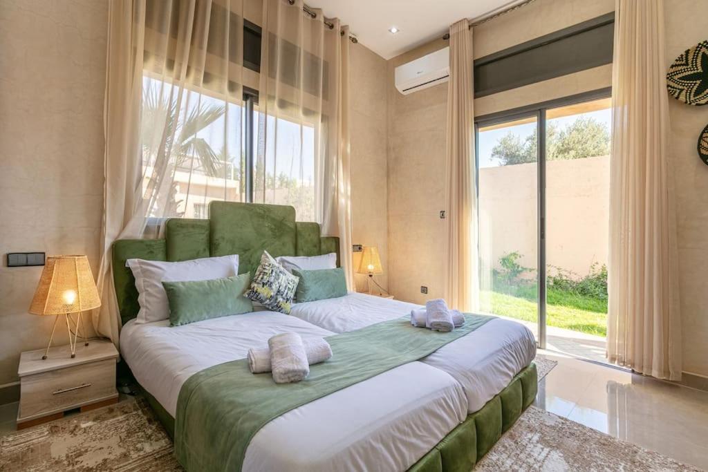 Villa Leila,Piscine , Grand Jardin, Jeux , Cuisiniere Μαρακές Εξωτερικό φωτογραφία